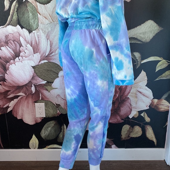 Girls Sweat Set - Picture 5 of 6